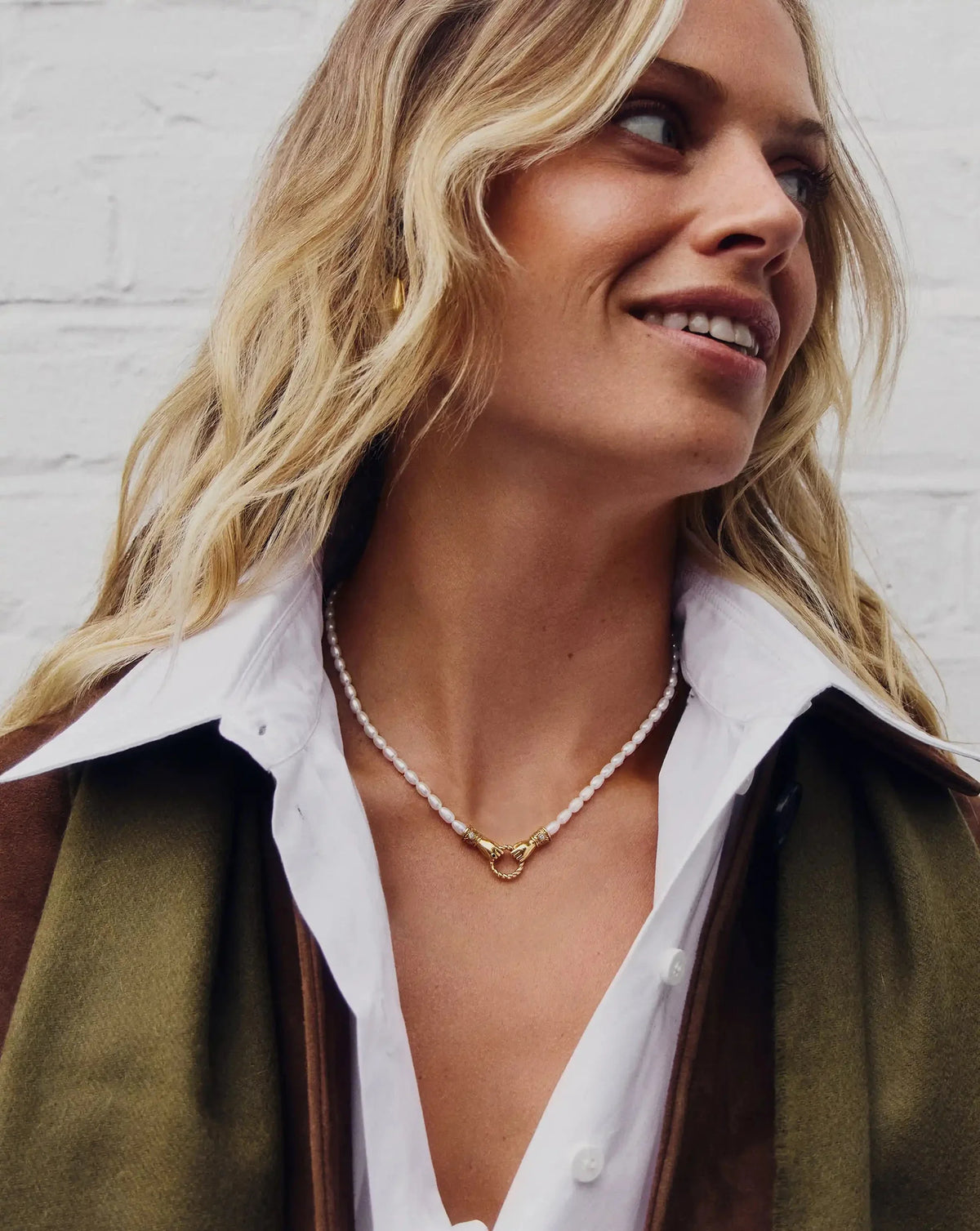 Harris Reed In Good Hands Pearl Pendant Necklace | 18k Gold Plated/Pearl & Black Onyx