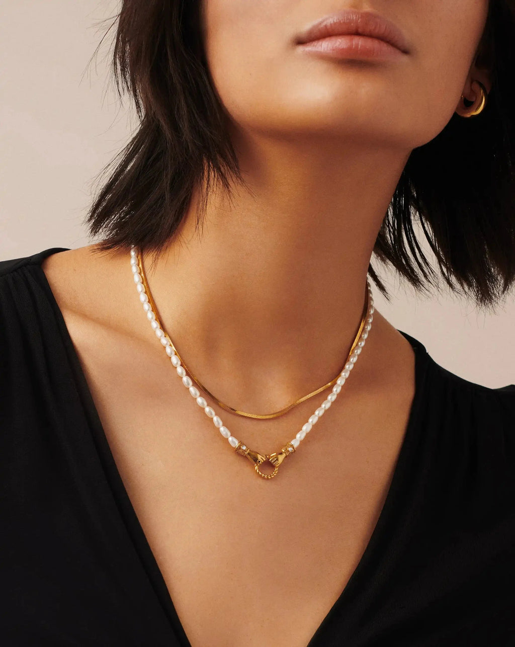 Harris Reed In Good Hands Pearl Pendant Necklace | 18k Gold Plated/Pearl & Black Onyx