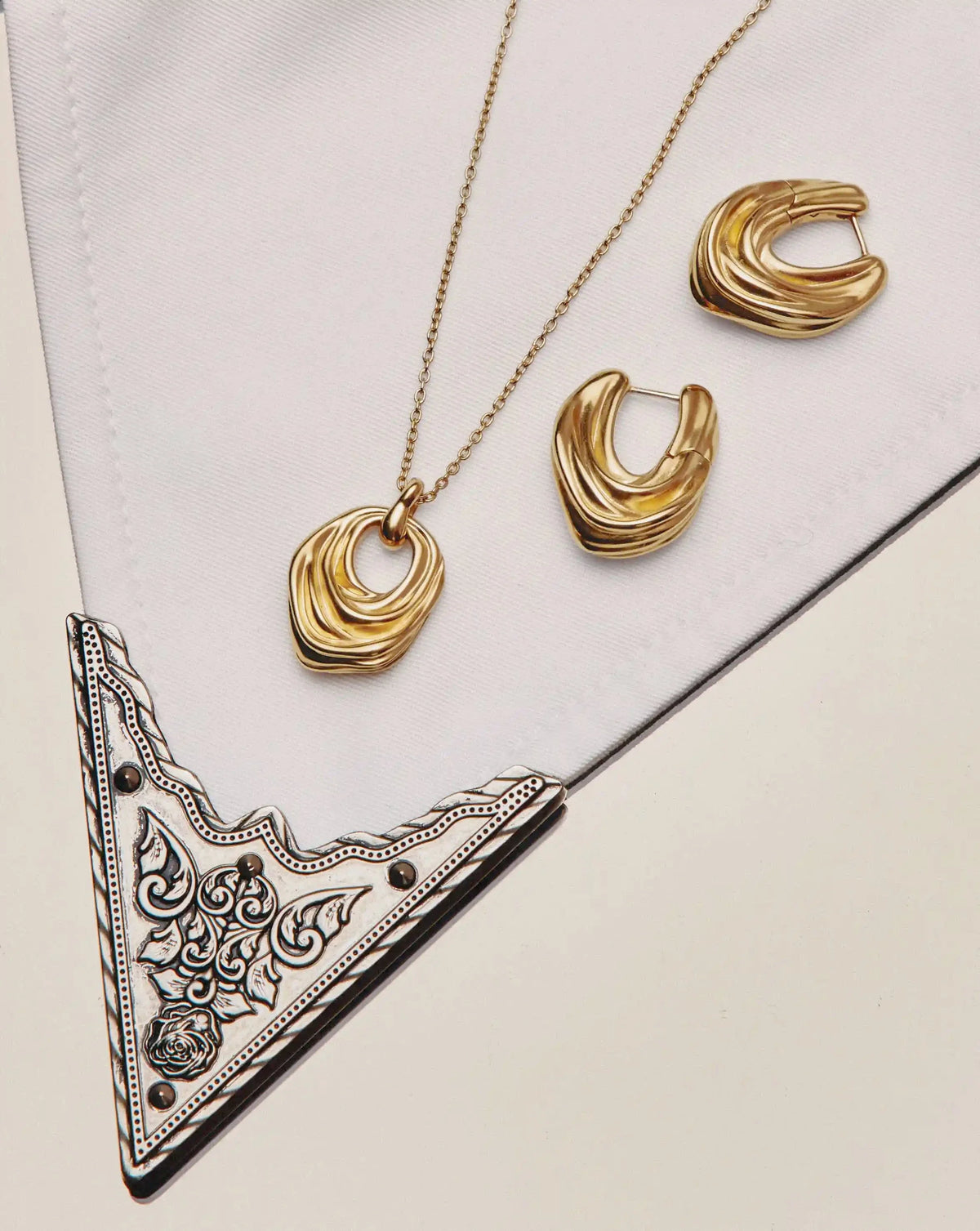 MARKGONG Draped Pendant Necklace | 18k Gold Plated