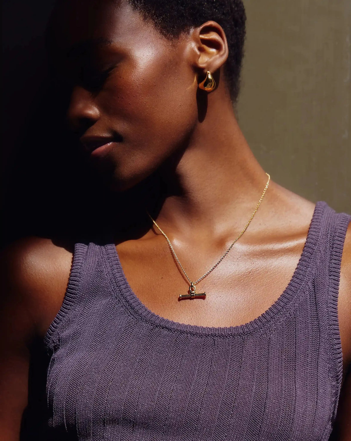 Ridge T-Bar Chain Necklace | 18k Gold Plated