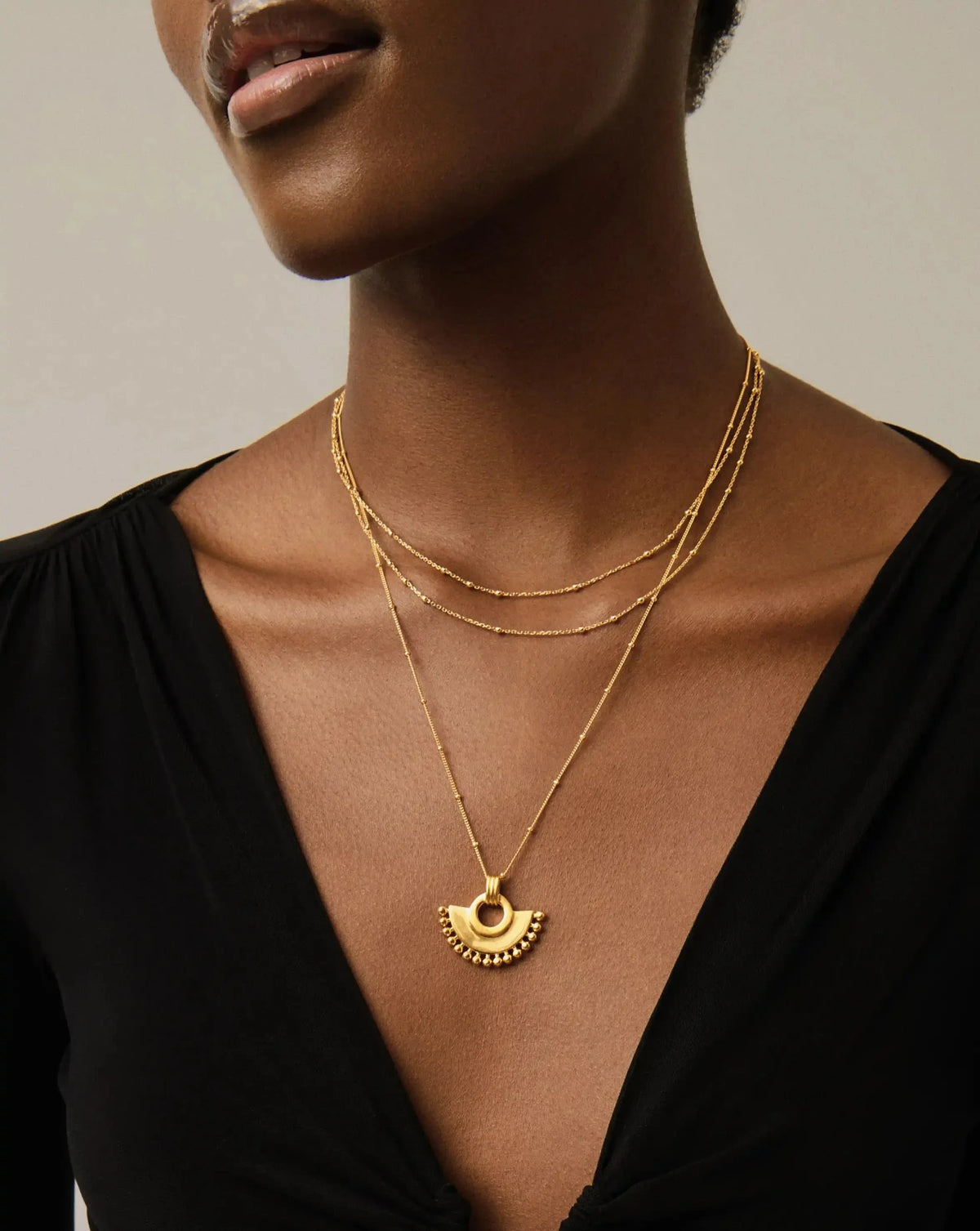 Zenyu Fan Necklace | 18k Gold Plated